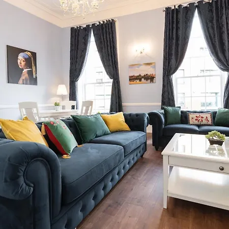 4 Poster Luxury Georgian *