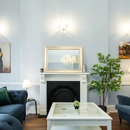 4 Poster Luxury Georgian * Dublin