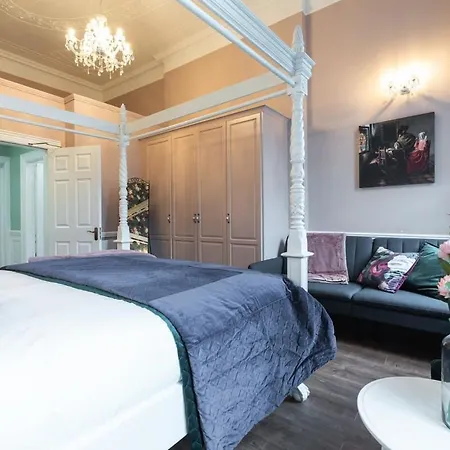 4 Poster Luxury Georgian * Dublin